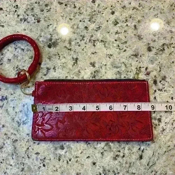 Circle Keyring Wristlet Clutch Wallet - Picture 2 of 4